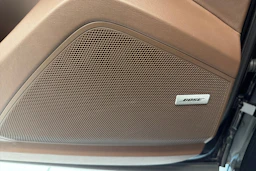 Musta Porsche Cayenne 2020 kuva 26.