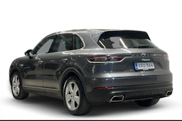 harmaa Porsche Cayenne 2020 kuva 2.