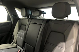 harmaa Porsche Cayenne 2020 kuva 8.