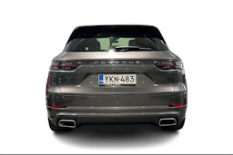 Harmaa Porsche Cayenne 2020 kuva 3.