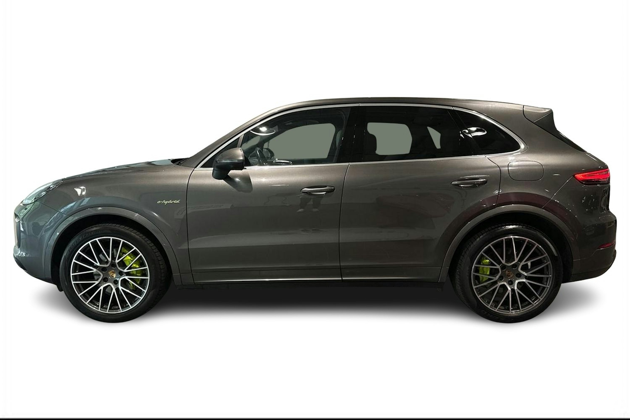 Harmaa Porsche Cayenne 2020 kuva 5.