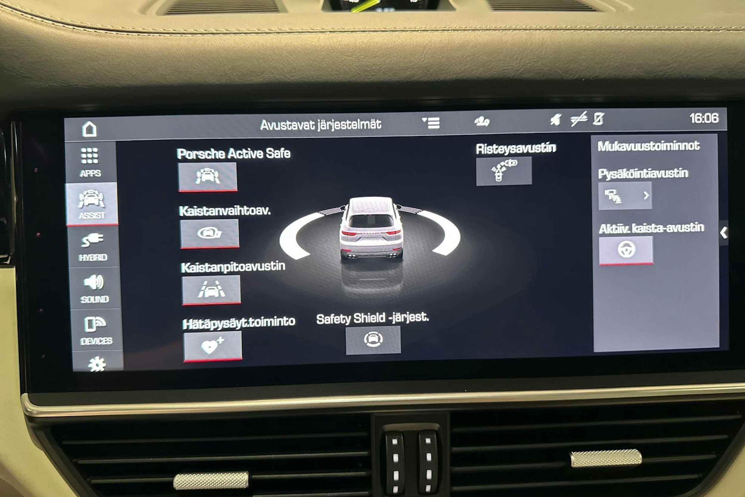 Harmaa Porsche Cayenne 2020 kuva 20.