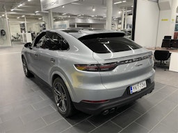 Harmaa Porsche Cayenne 2020 kuva 2.