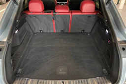 Harmaa Porsche Cayenne 2020 kuva 14.