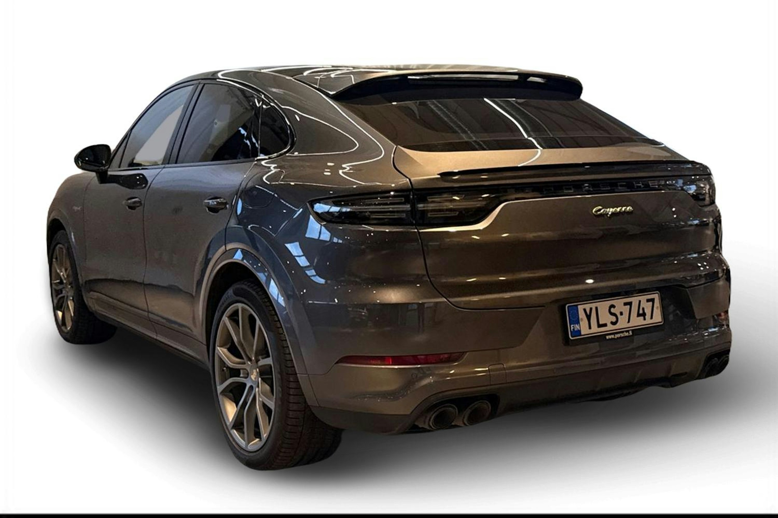 Harmaa Porsche Cayenne 2020 kuva 2.