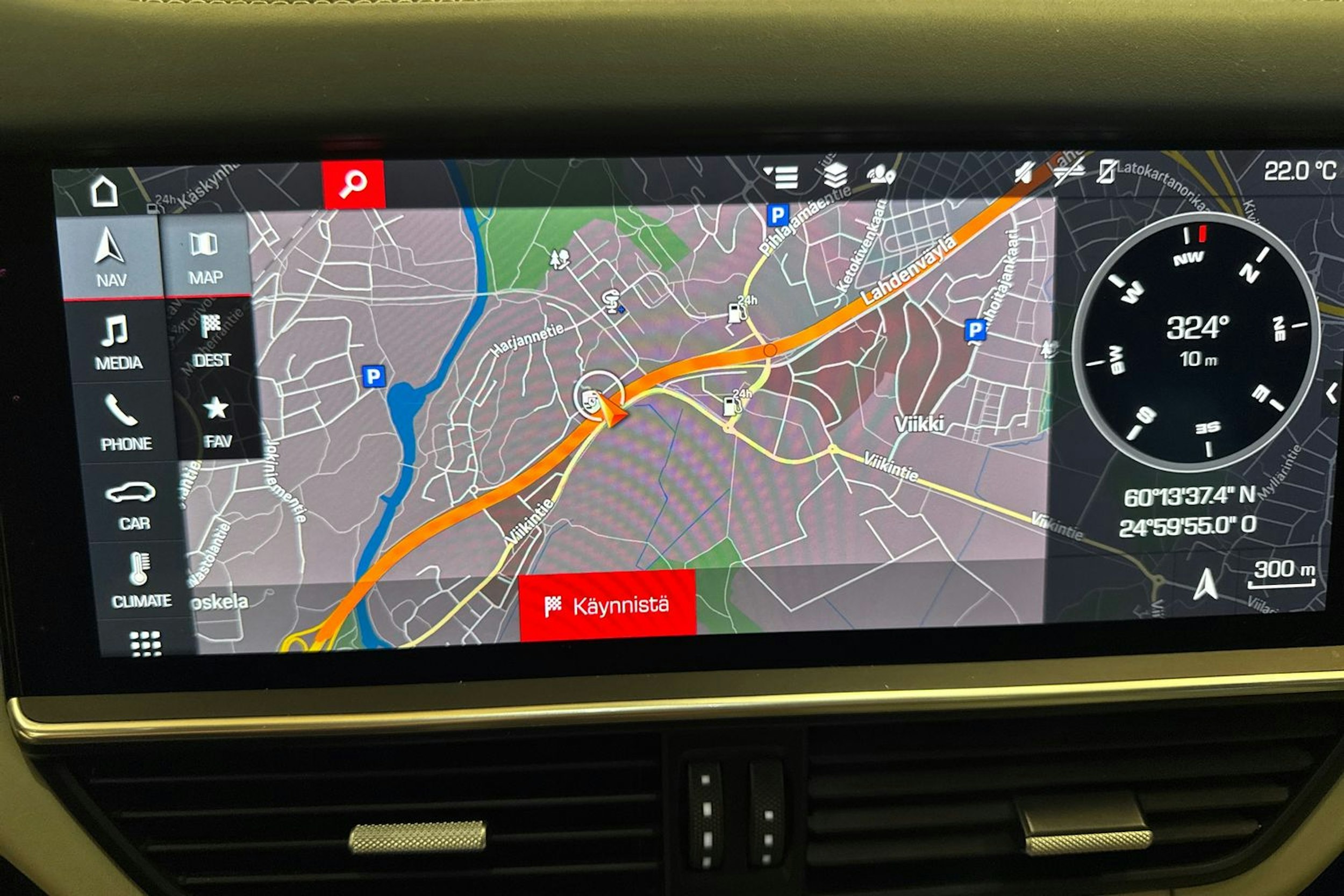 Harmaa Porsche Cayenne 2020 kuva 15.