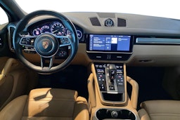 harmaa Porsche Cayenne 2020 kuva 7.