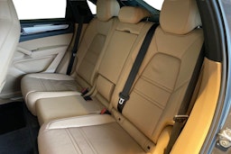 harmaa Porsche Cayenne 2020 kuva 8.