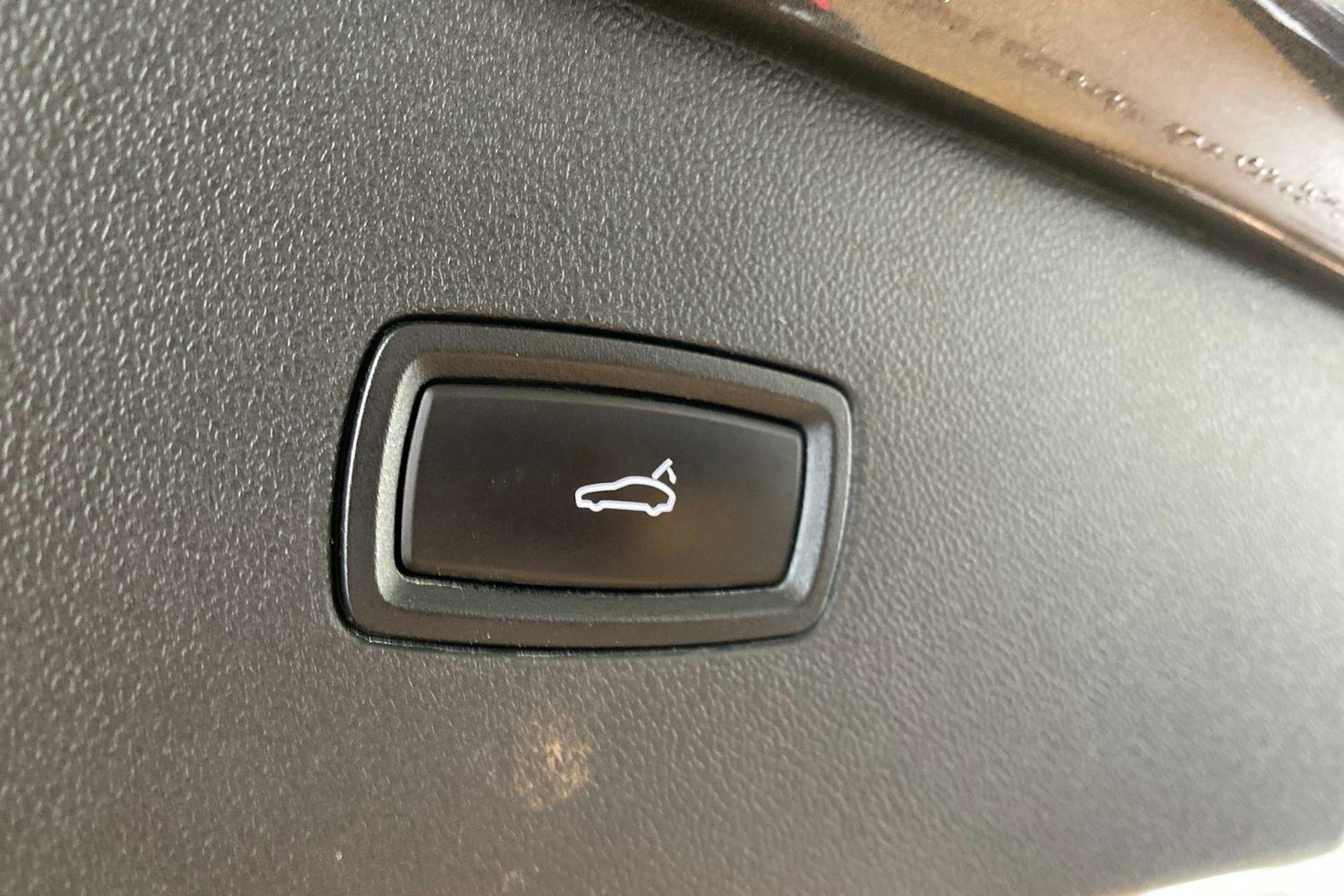 harmaa Porsche Cayenne 2020 kuva 16.