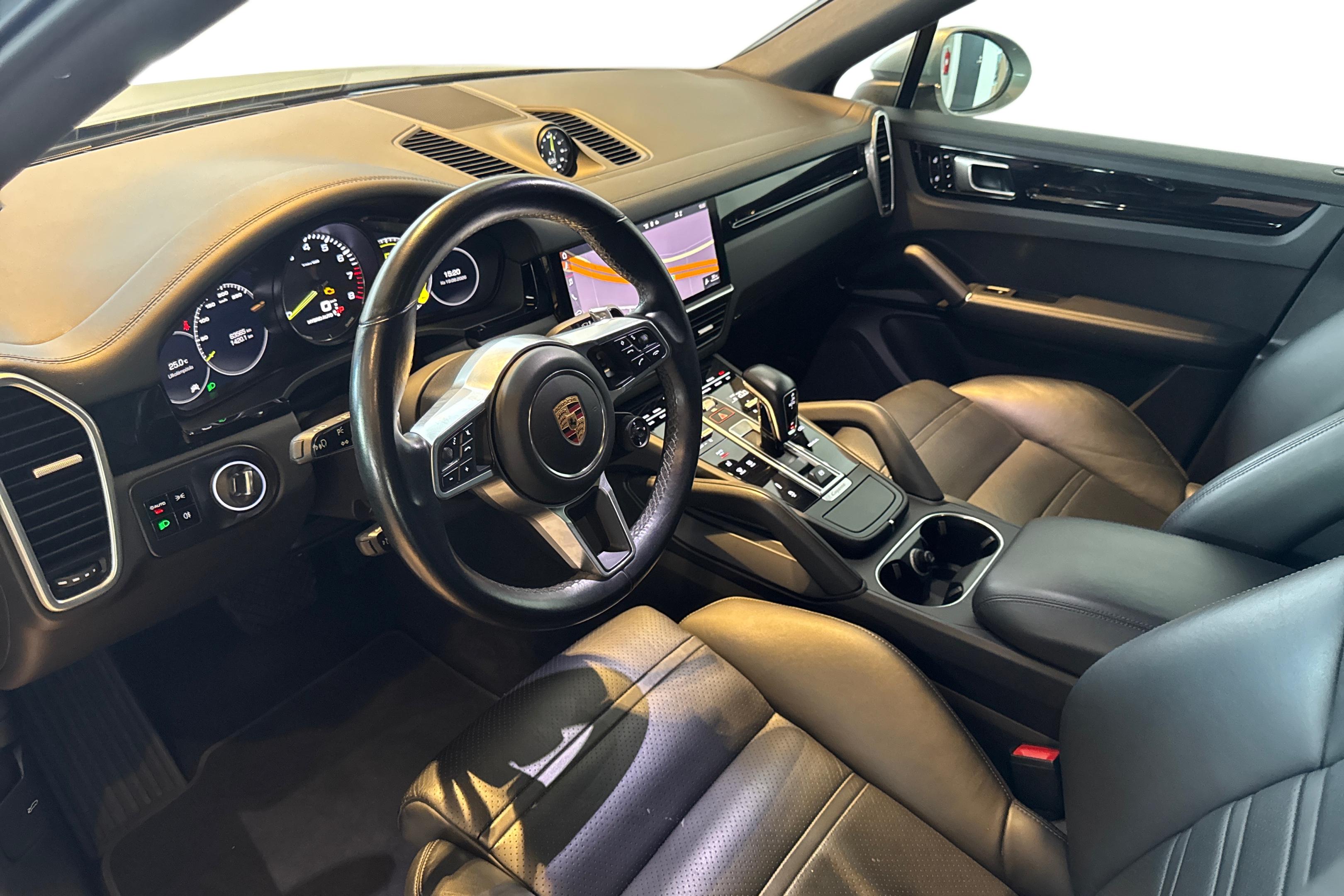 Porsche Cayenne E-Hybrid Coupé 2020, kuva 6/21