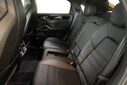 Hopea Porsche Cayenne 2020 kuva 8.