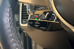 Hopea Porsche Cayenne 2020 kuva 13.