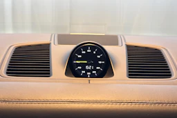 Hopea Porsche Cayenne 2020 kuva 16.