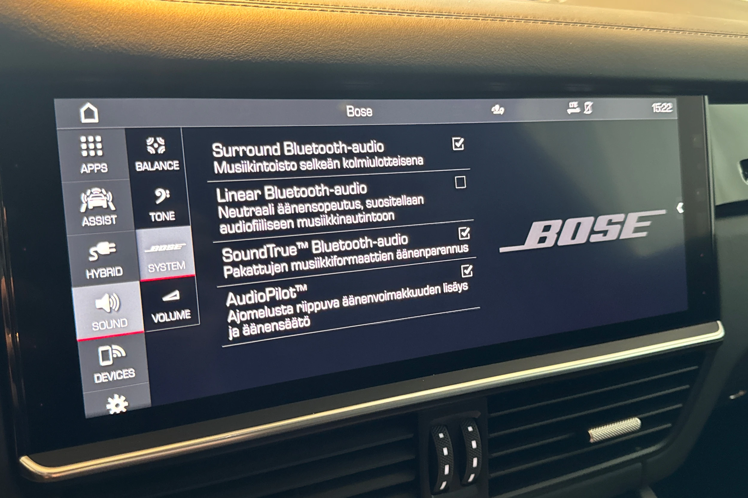 Hopea Porsche Cayenne 2020 kuva 18.