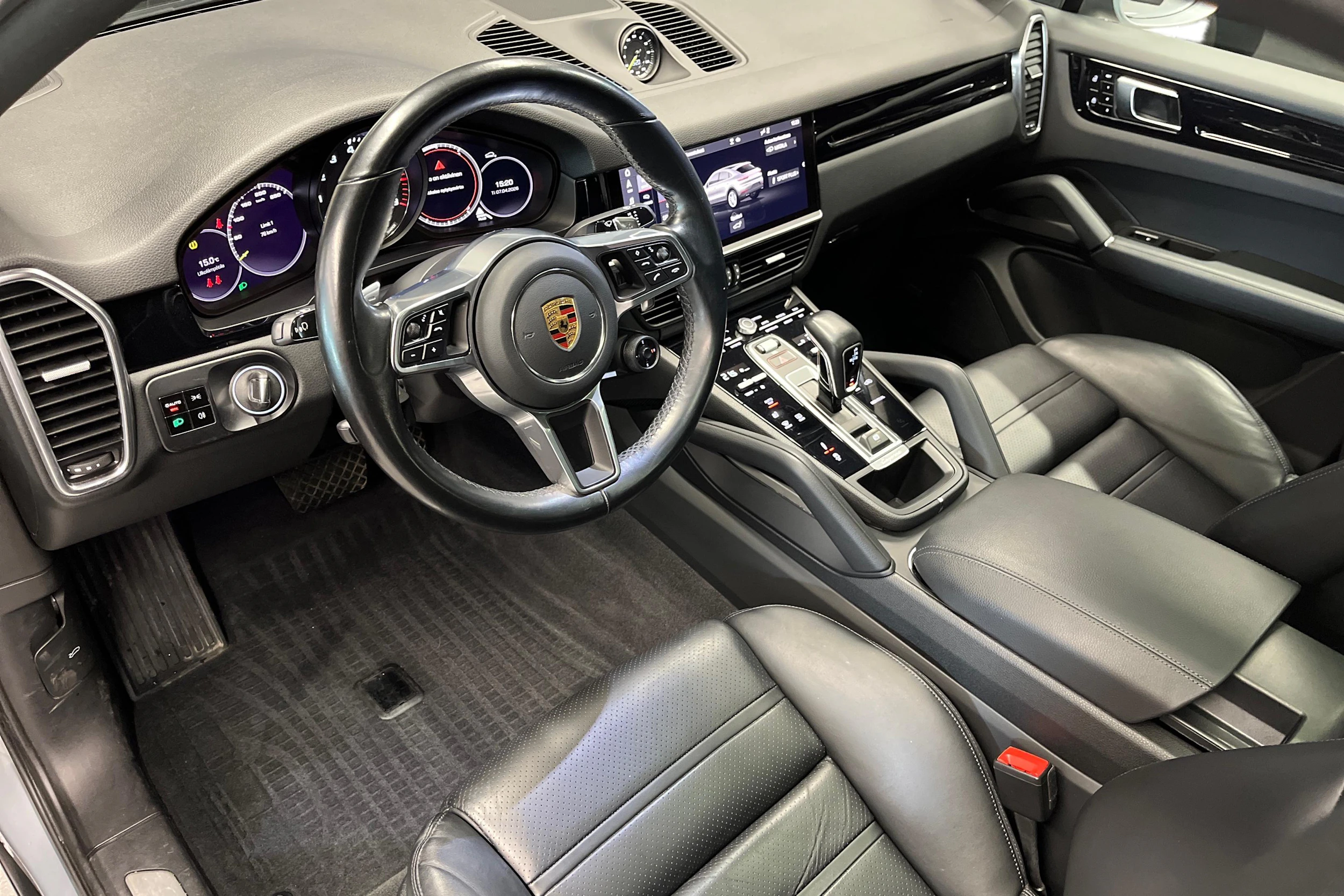 hopea Porsche Cayenne 2021 kuva 7.