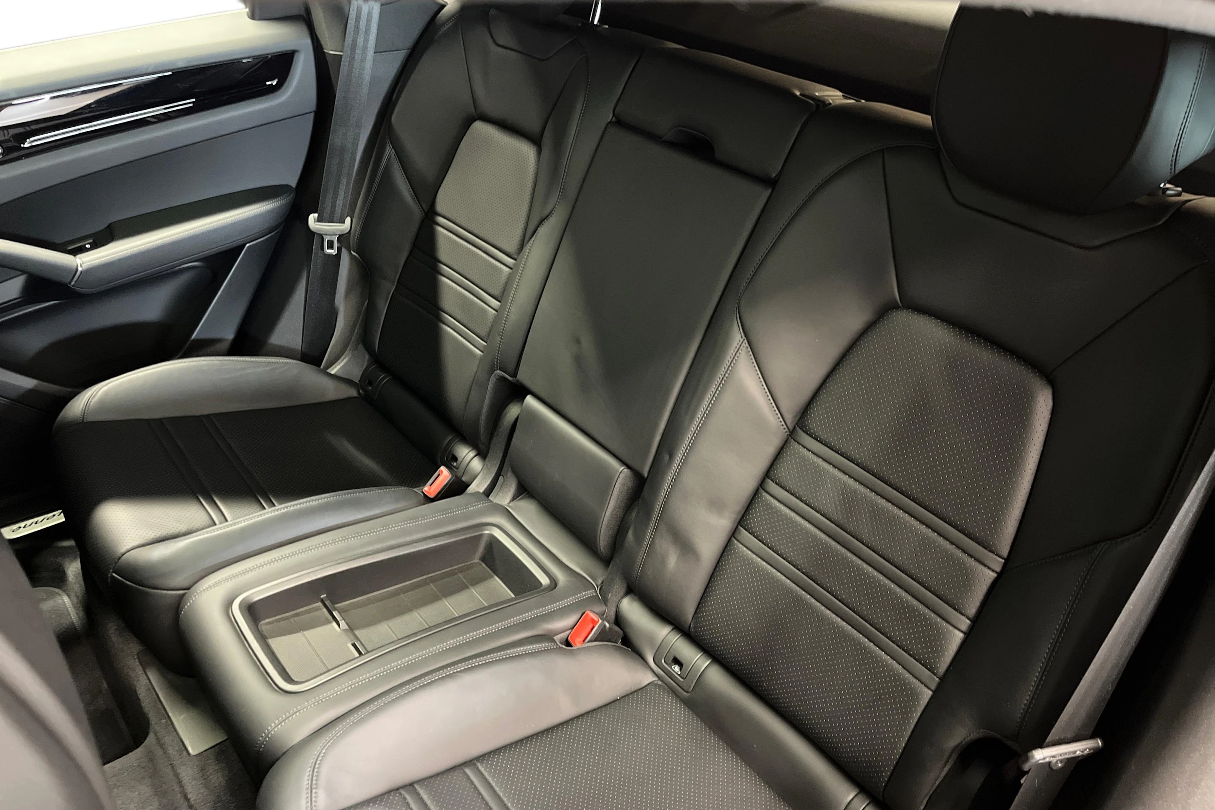 hopea Porsche Cayenne 2021 kuva 10.