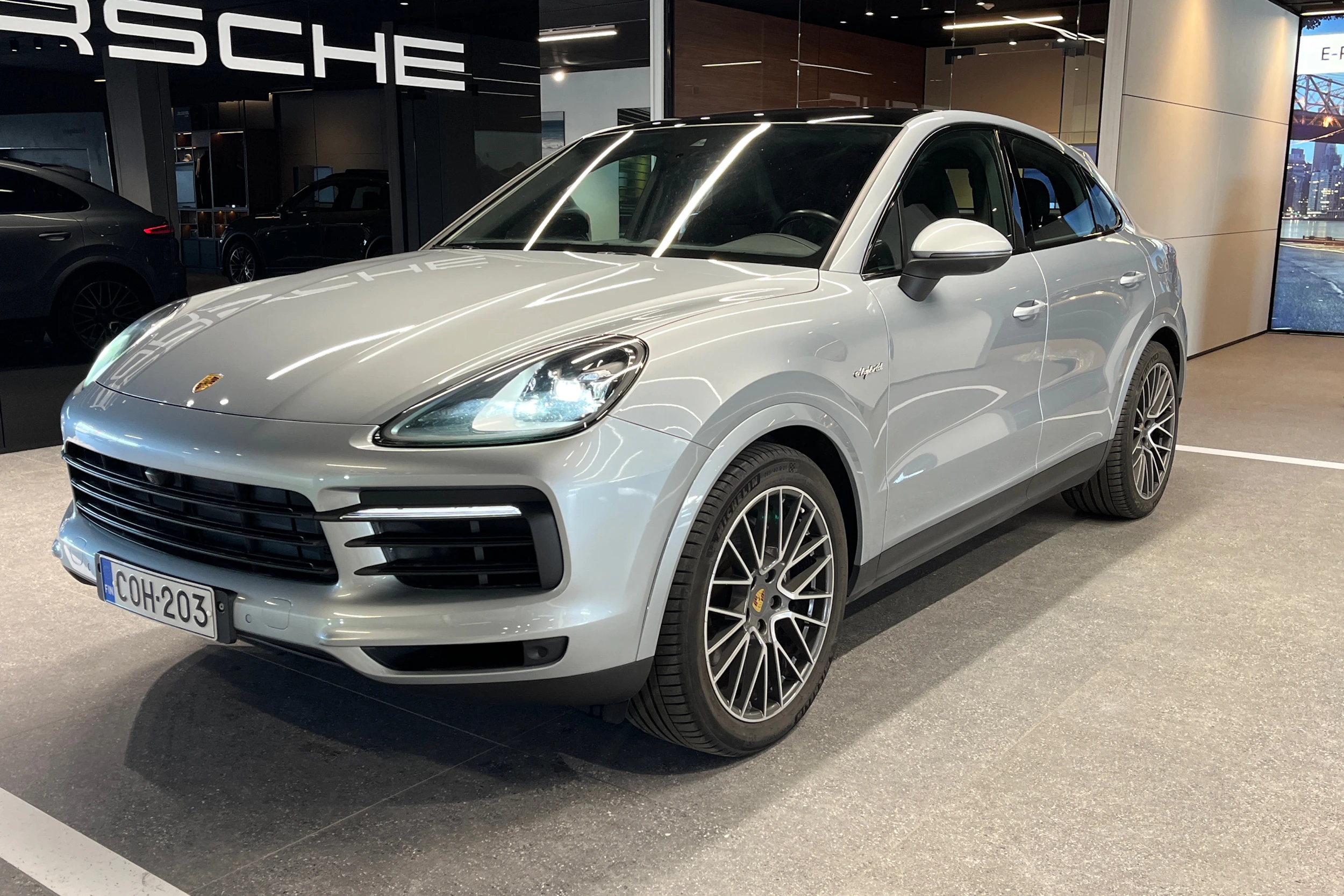 hopea Porsche Cayenne 2021 kuva 13.