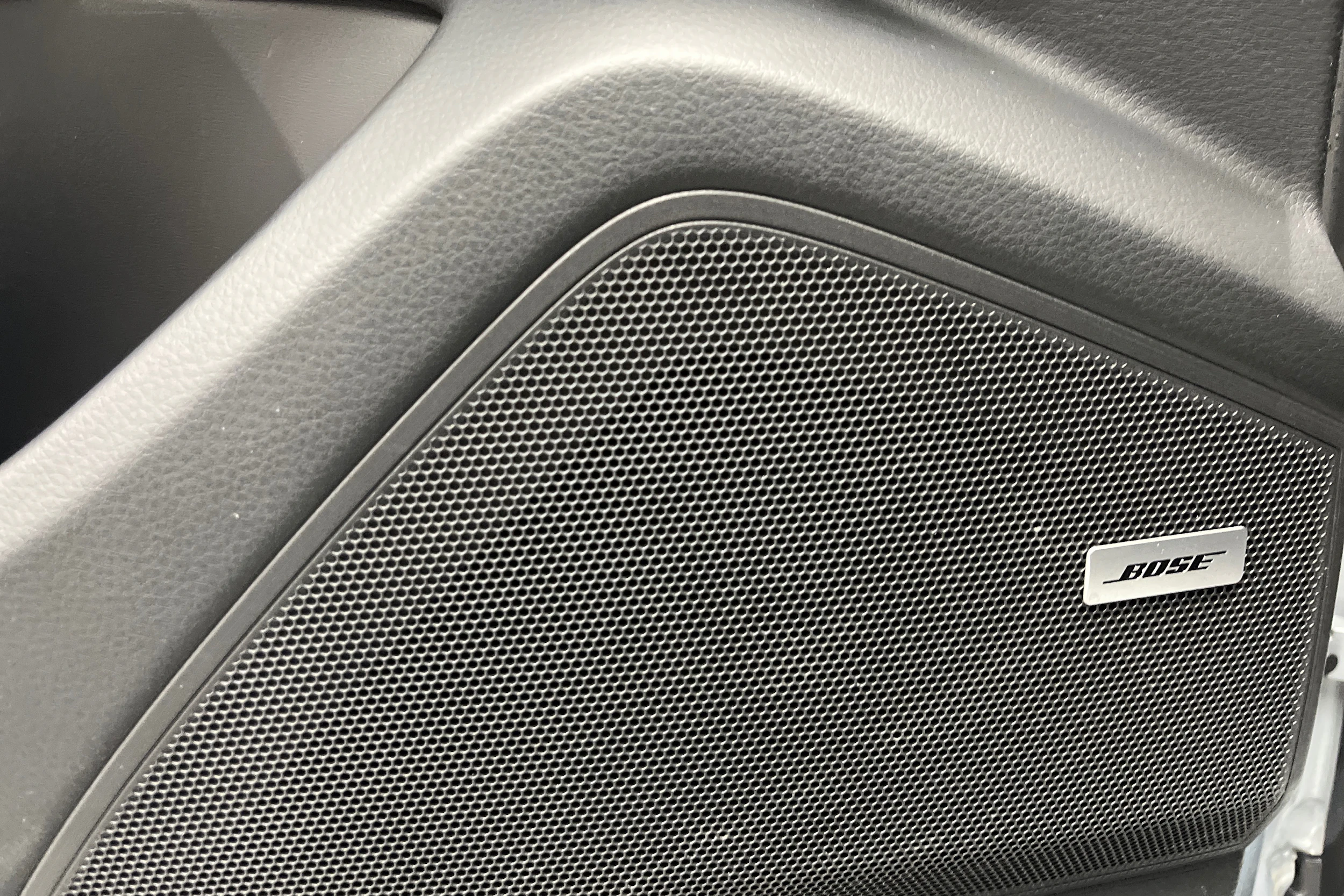 hopea Porsche Cayenne 2021 kuva 16.