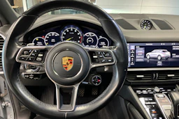 hopea Porsche Cayenne 2021 kuva 18.