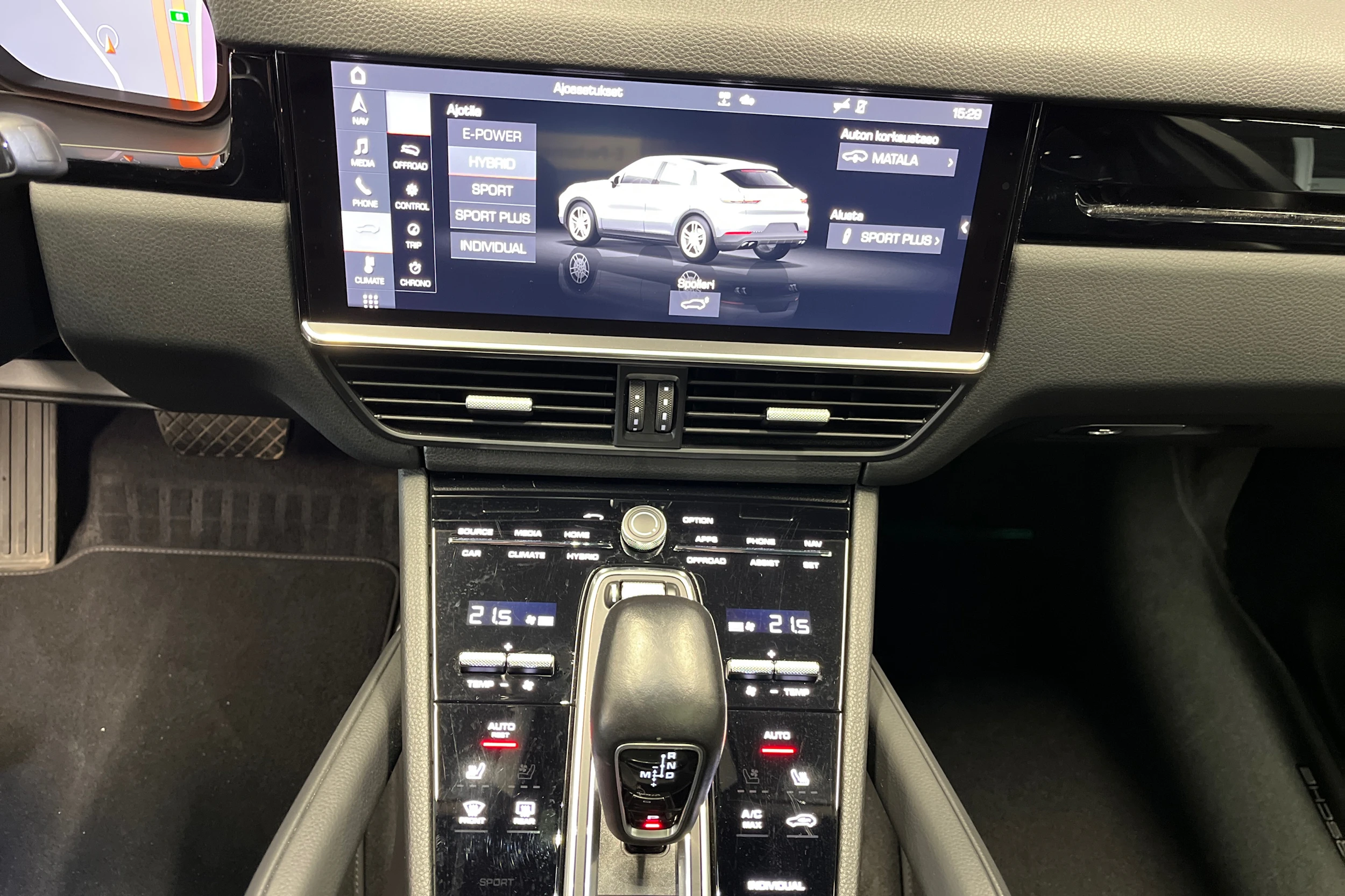 hopea Porsche Cayenne 2021 kuva 20.
