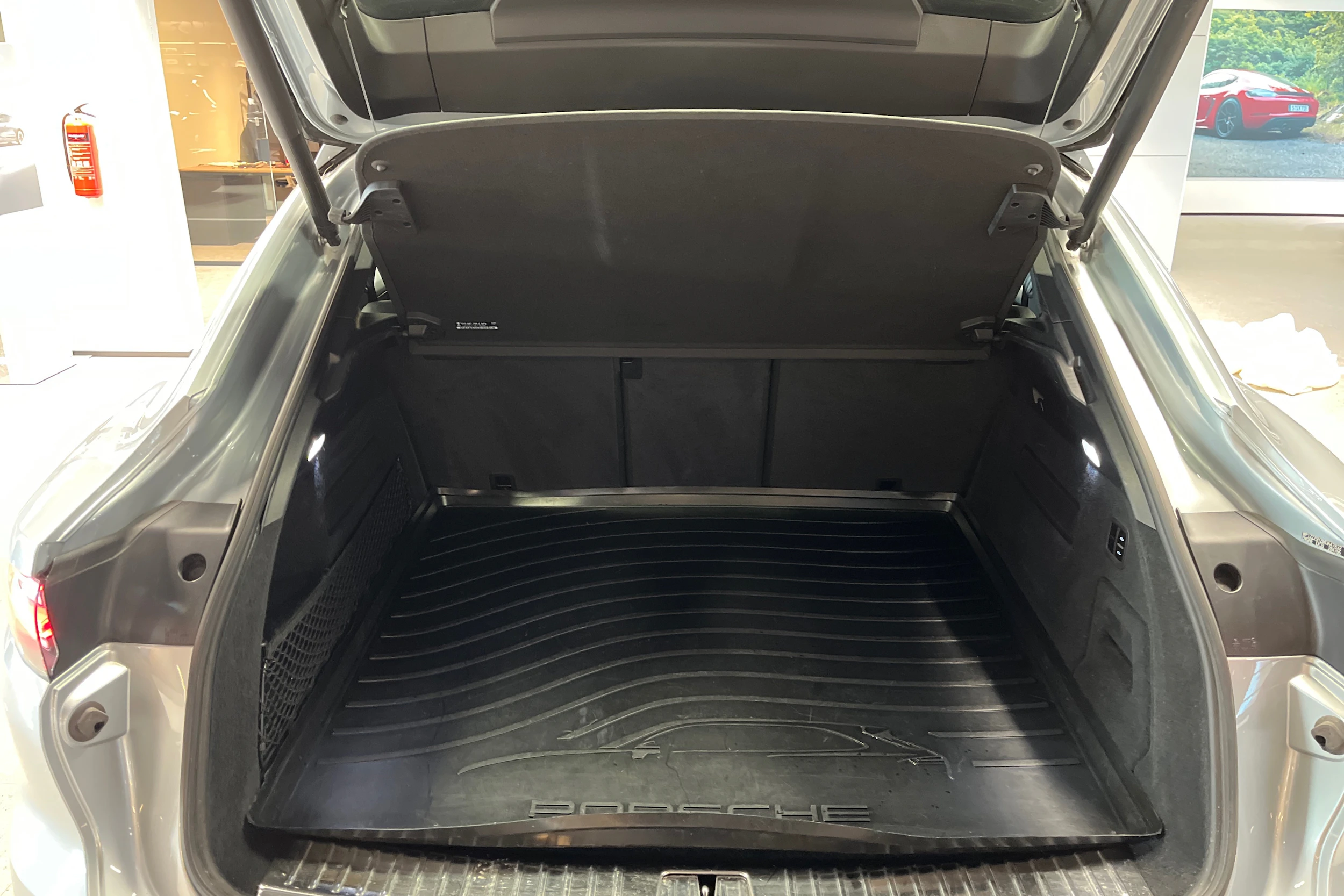 hopea Porsche Cayenne 2021 kuva 30.