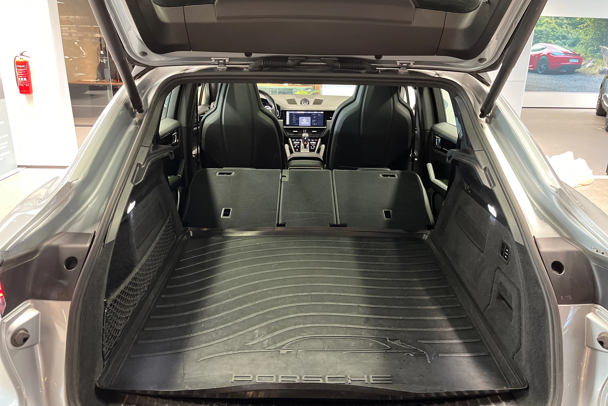 hopea Porsche Cayenne 2021 kuva 31.