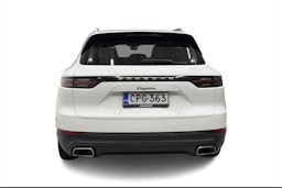 Valkoinen Porsche Cayenne 2021 kuva 3.