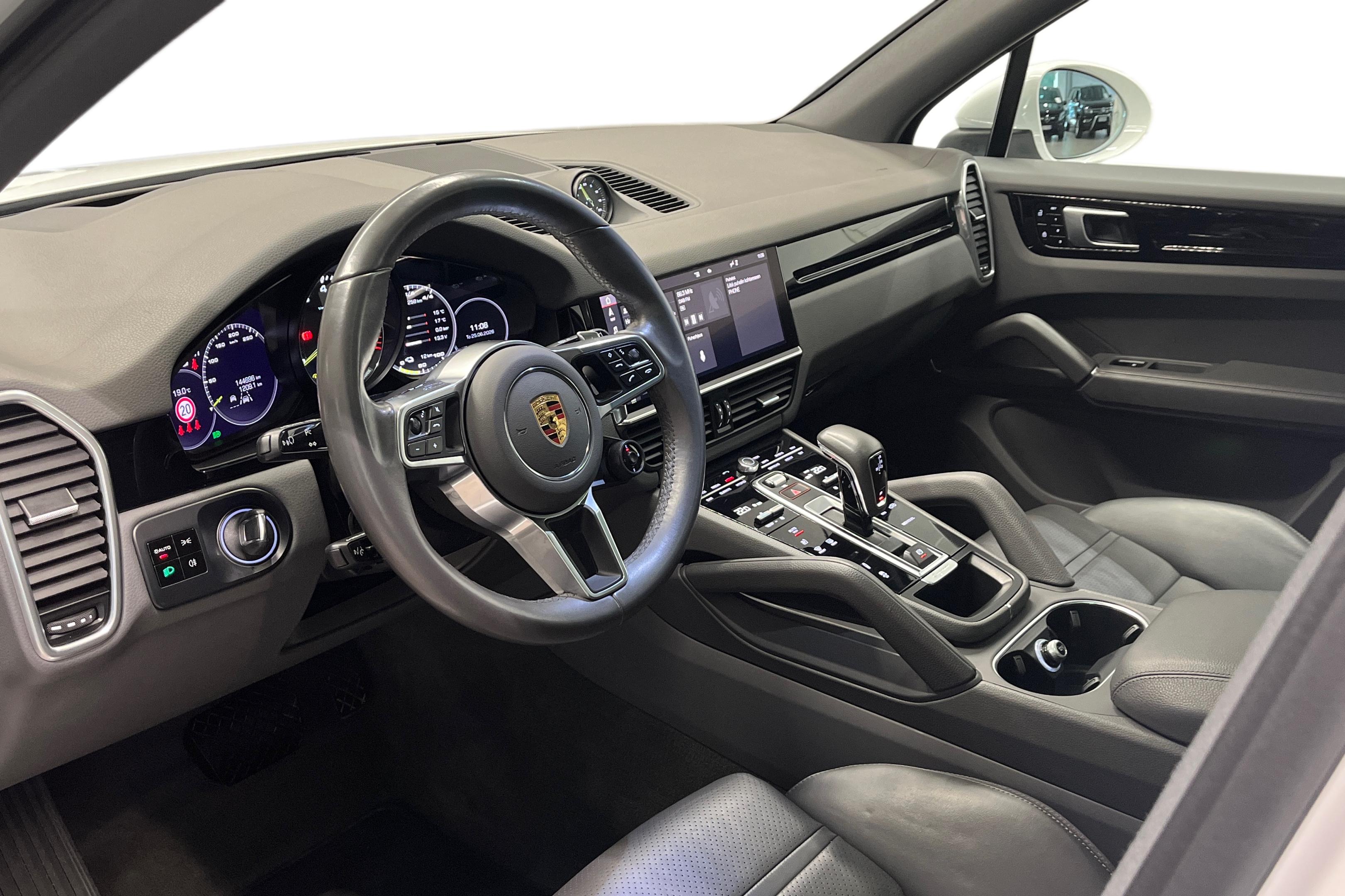 Porsche Cayenne E-Hybrid 2021, kuva 6/25