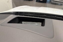 Valkoinen Porsche Cayenne 2021 kuva 16.