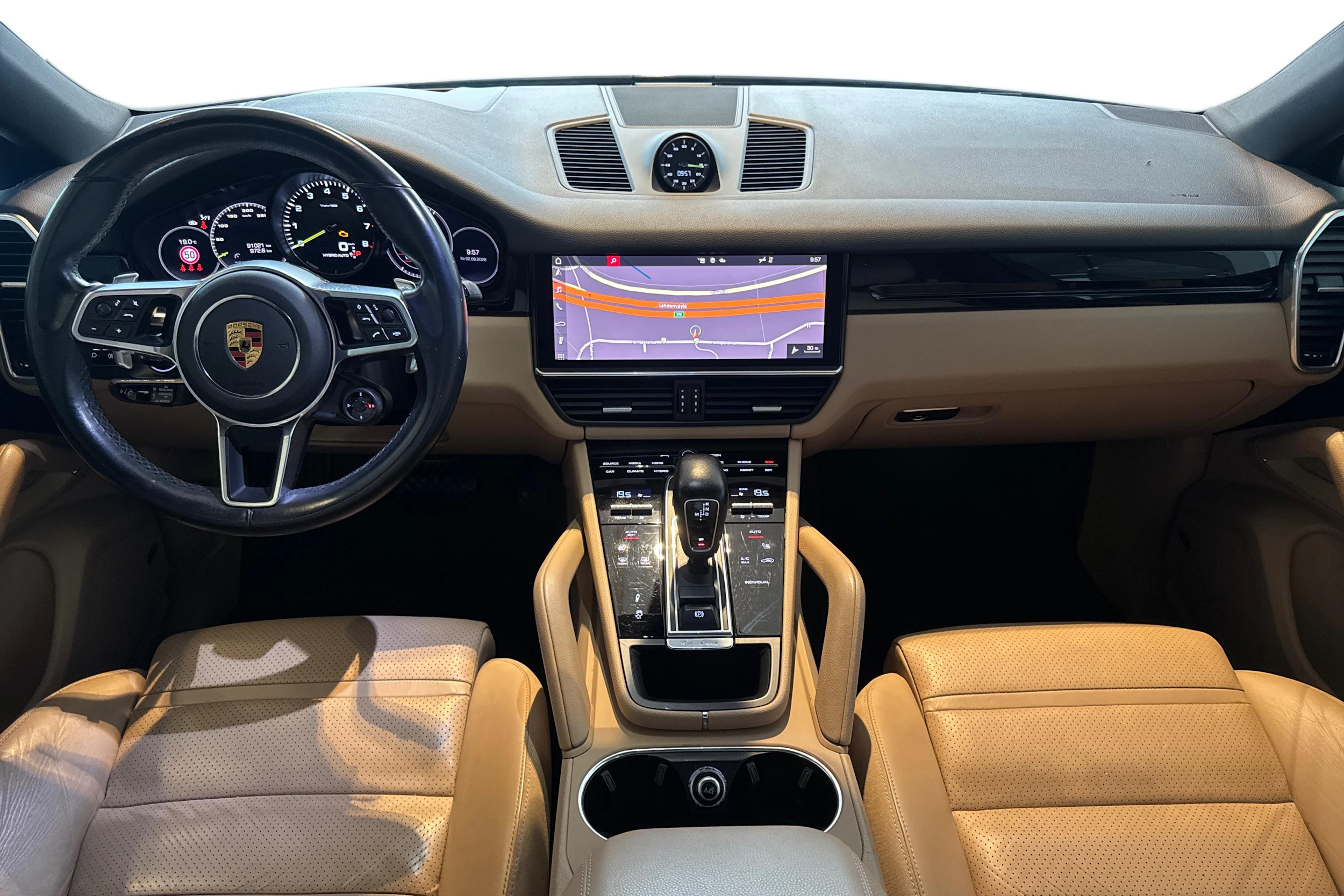 musta Porsche Cayenne 2021 kuva 7.