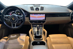 musta Porsche Cayenne 2021 kuva 7.