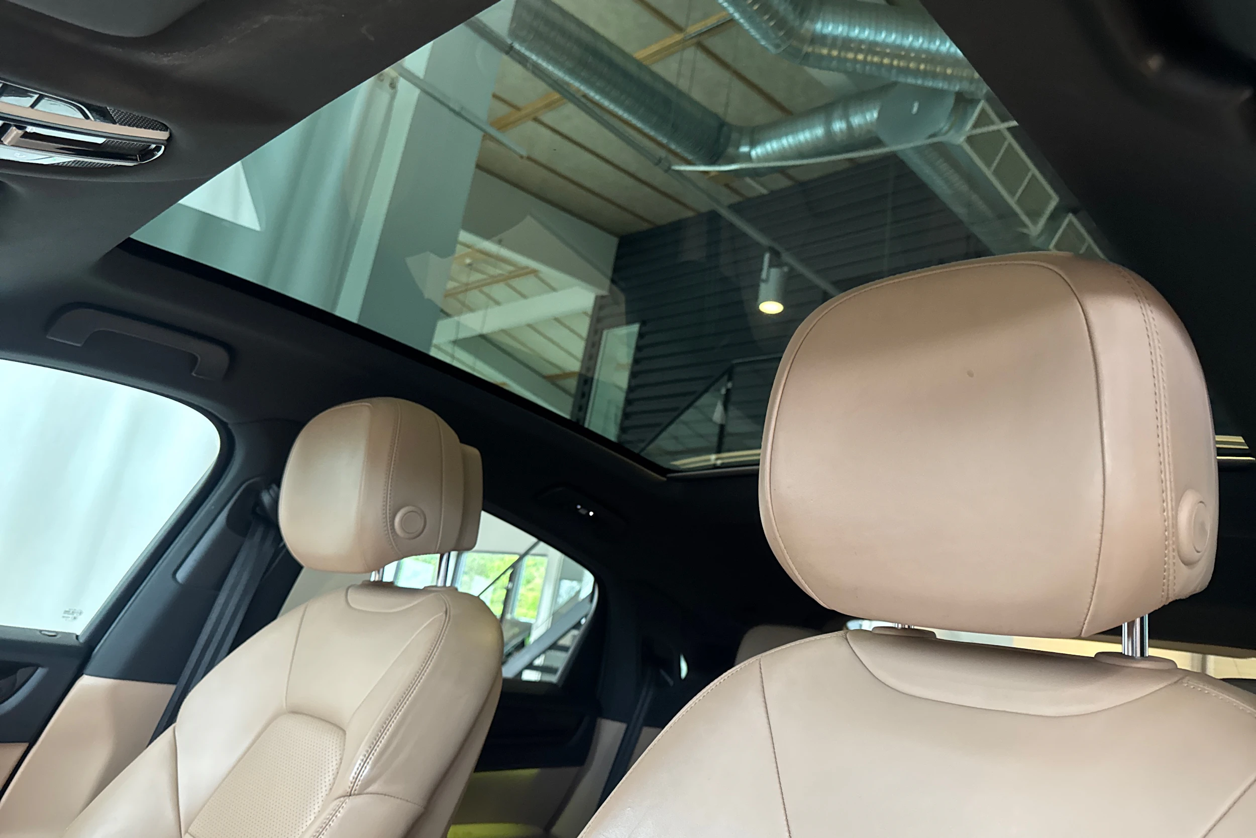 musta Porsche Cayenne 2021 kuva 19.