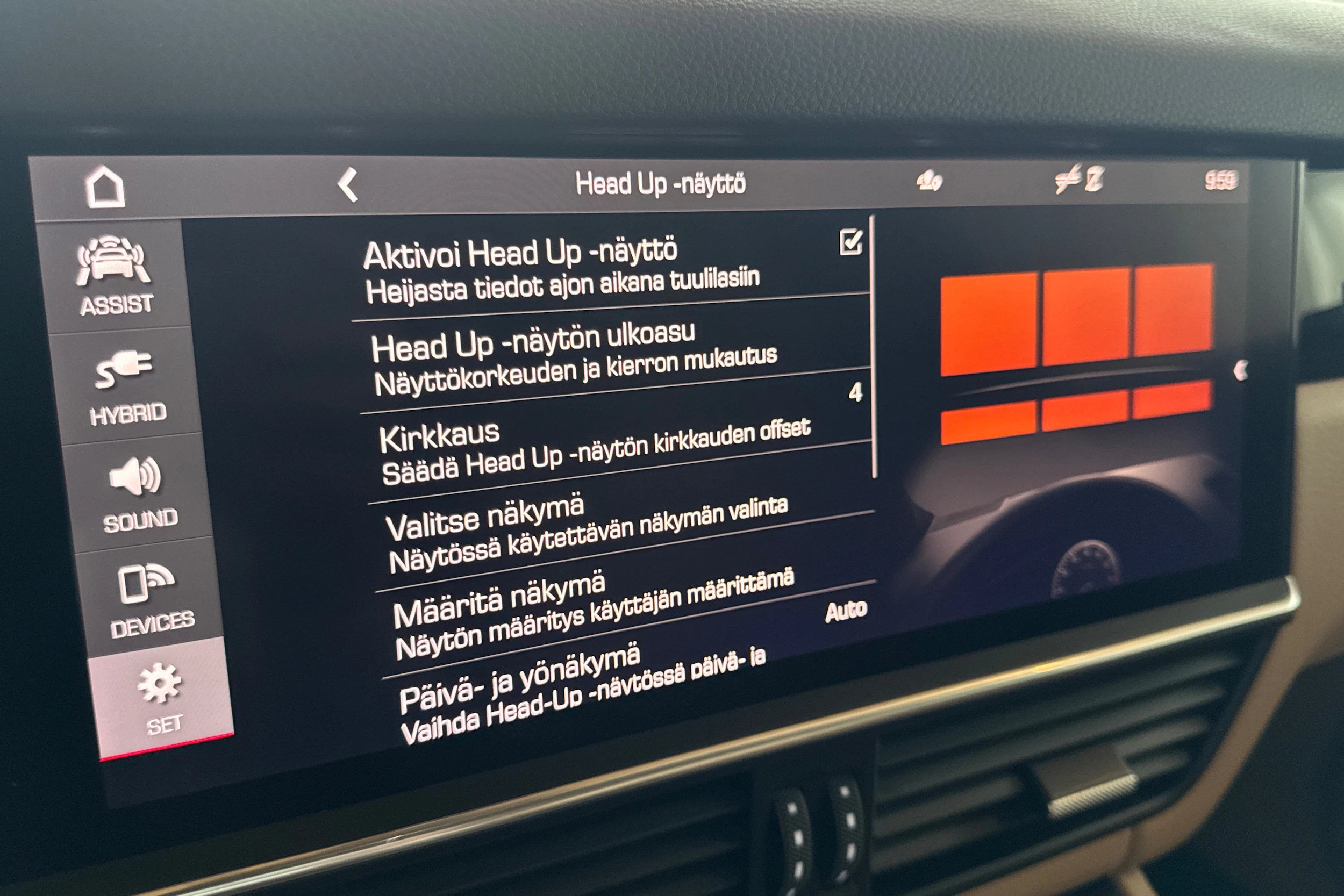 musta Porsche Cayenne 2021 kuva 21.