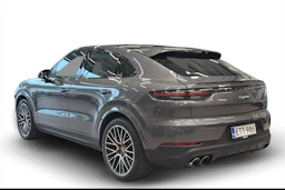 Harmaa Porsche Cayenne 2021 kuva 2.