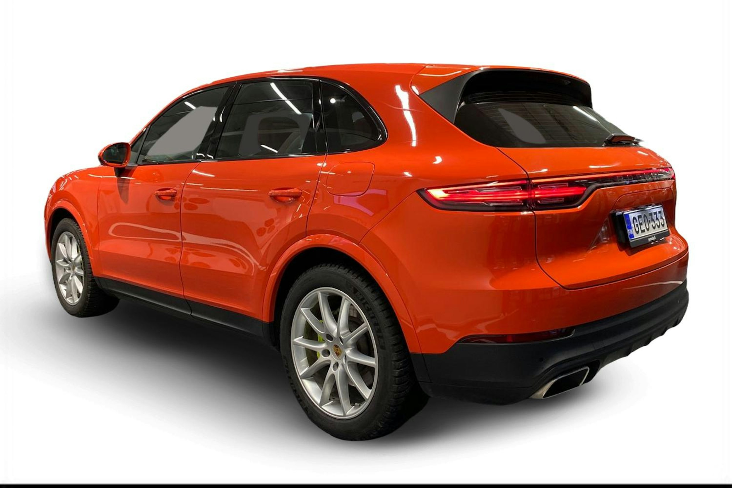 met. Oranssi Porsche Cayenne 2021 kuva 2.