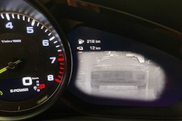 met. Oranssi Porsche Cayenne 2021 kuva 20.