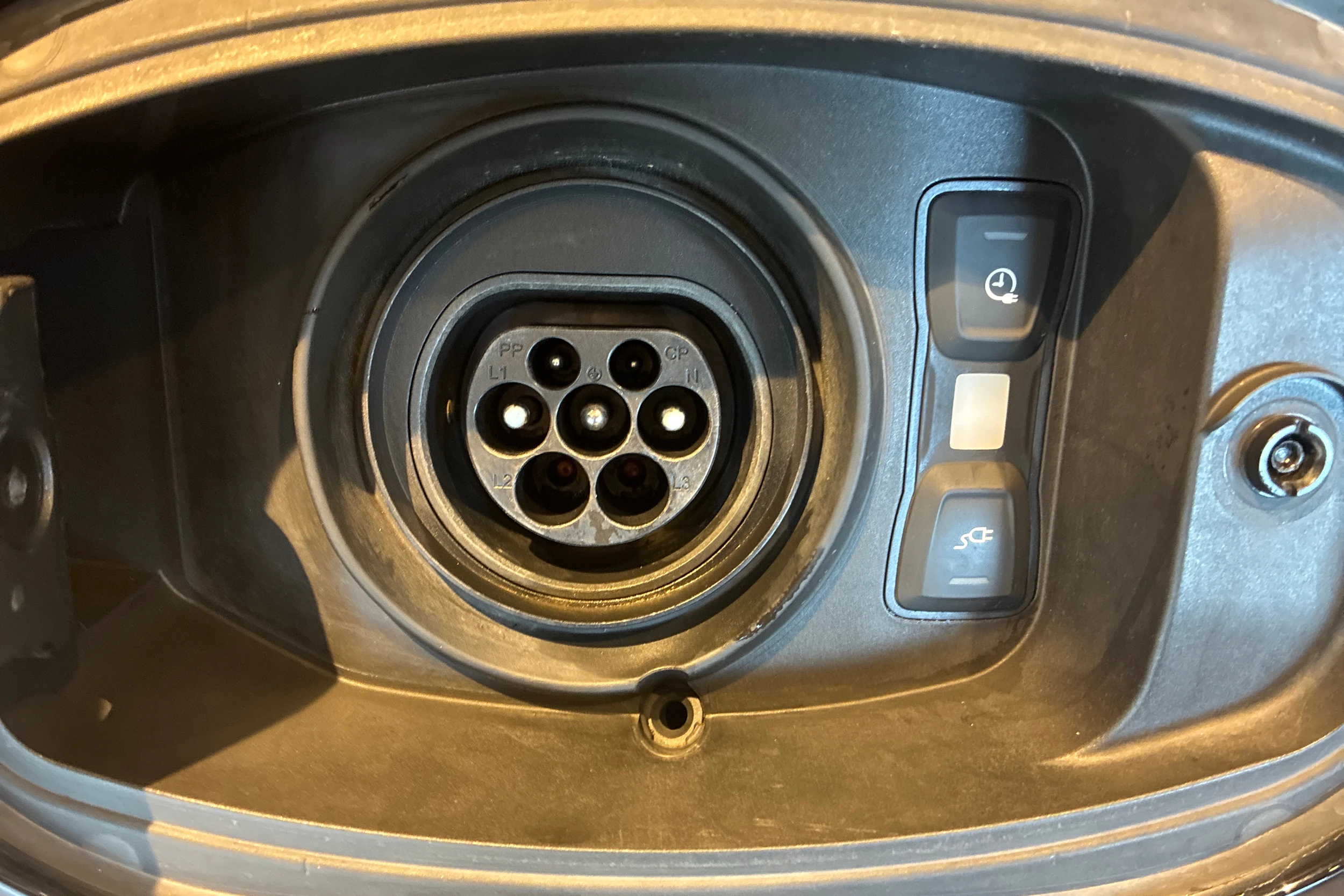 musta Porsche Cayenne 2021 kuva 20.