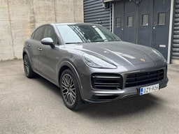 Harmaa Porsche Cayenne 2021 kuva 1.