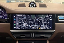 valkoinen Porsche Cayenne 2021 kuva 21.