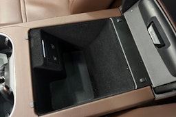 valkoinen Porsche Cayenne 2021 kuva 30.