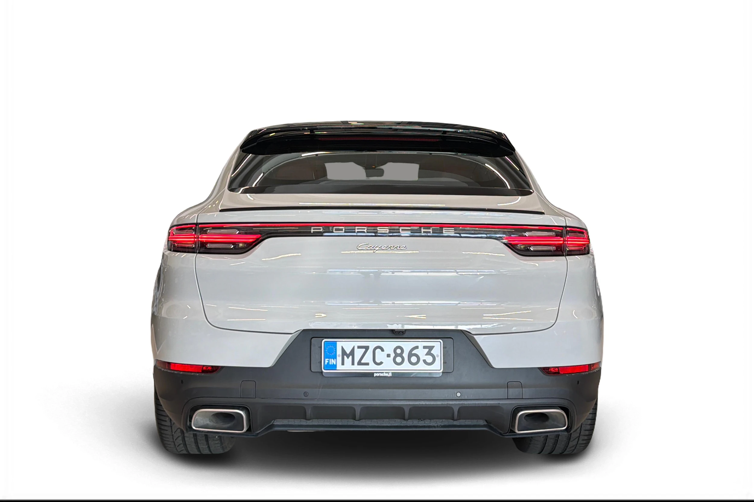 valkoinen Porsche Cayenne 2021 kuva 3.