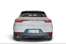 valkoinen Porsche Cayenne 2021 kuva 3.