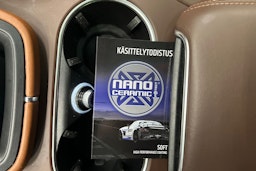 Ruskea (beige) Porsche Cayenne 2021 kuva 17.