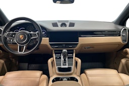 musta Porsche Cayenne 2021 kuva 7.