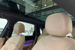 musta Porsche Cayenne 2021 kuva 16.