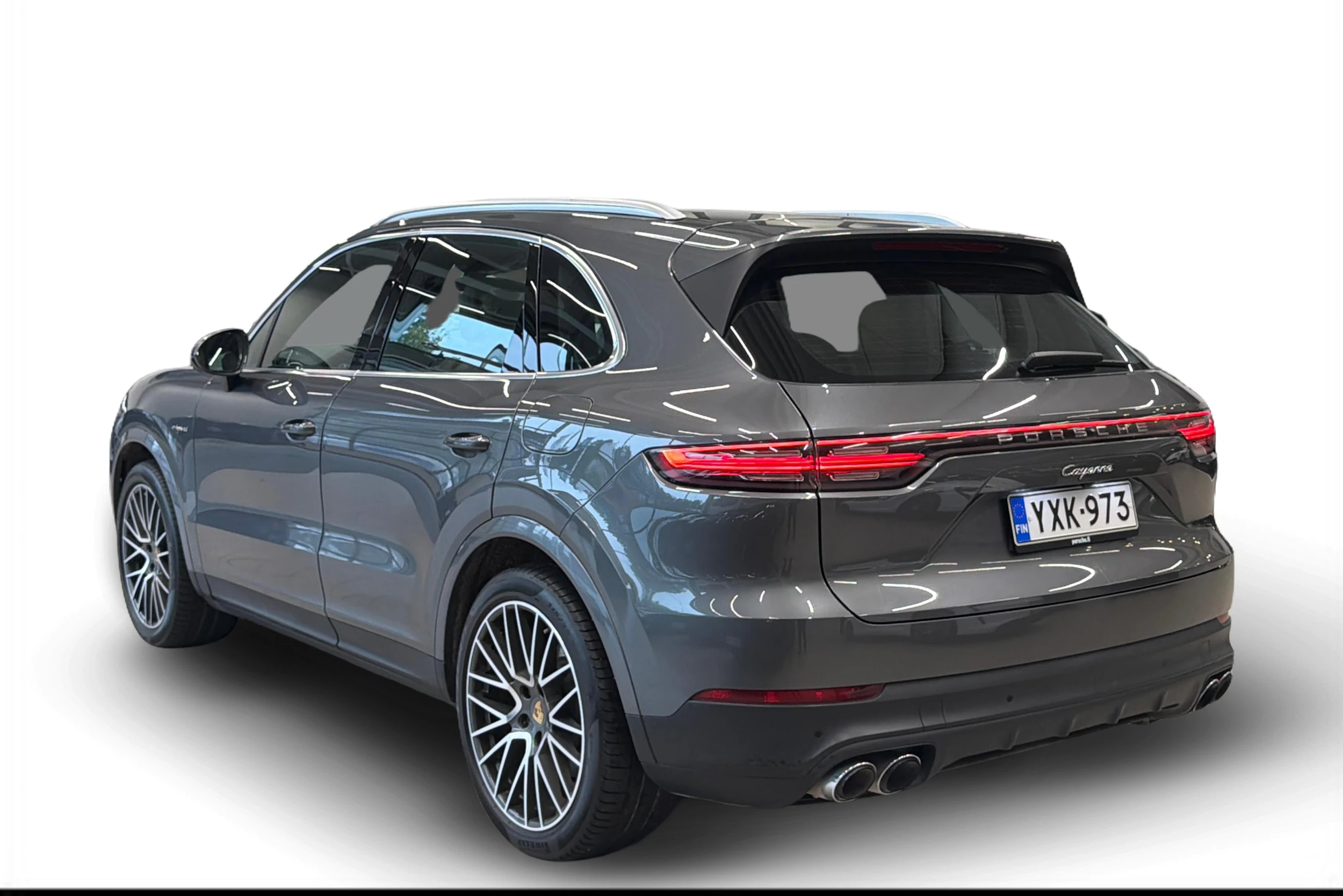 Harmaa Porsche Cayenne 2021 kuva 2.