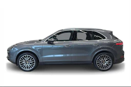 Harmaa Porsche Cayenne 2021 kuva 5.
