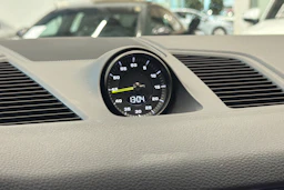 Harmaa Porsche Cayenne 2021 kuva 21.