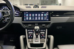 musta Porsche Cayenne 2022 kuva 9.