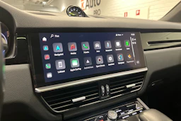 musta Porsche Cayenne 2022 kuva 27.